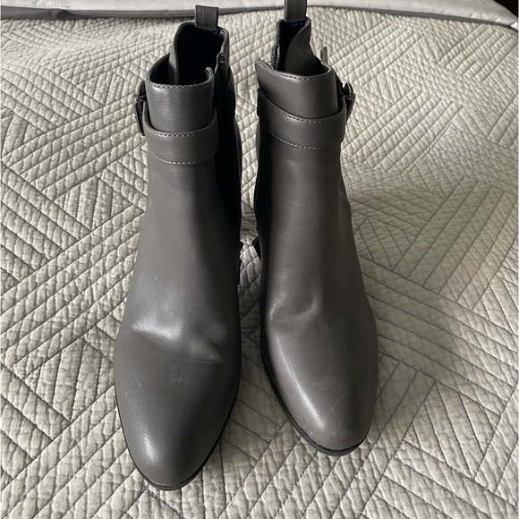 Franco Sarto Boot - Picture 2 of 4